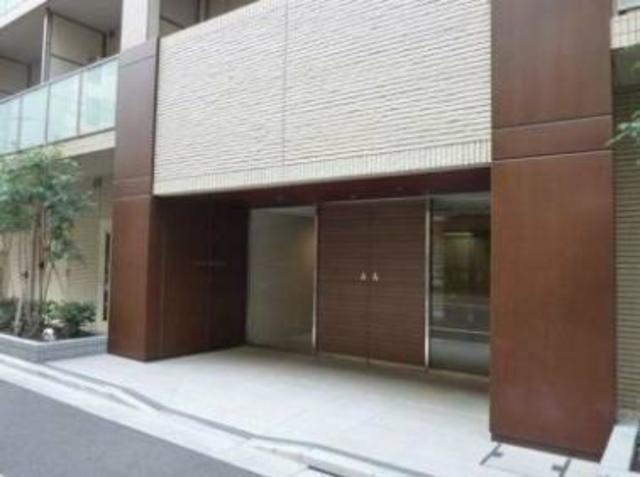 中央区日本橋堀留町２丁目の賃貸マンションのエントランス