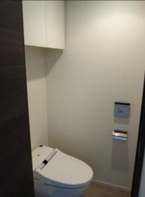 中央区日本橋堀留町２丁目の賃貸マンションのトイレ