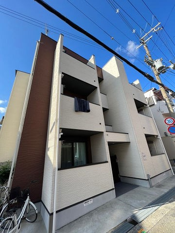 尼崎市杭瀬北新町３丁目のアパートの外観|外観もきれいです