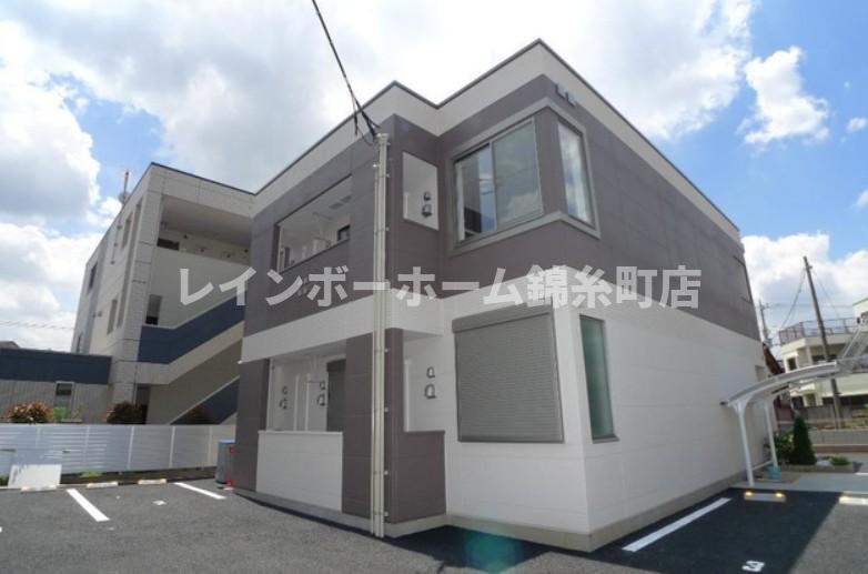 REENAの外観