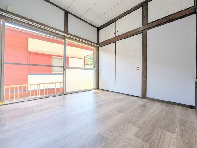 武1丁目戸建の寝室|開放的な寝室です