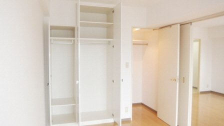 エリューディ船橋本町の収納|オートロック付いています！