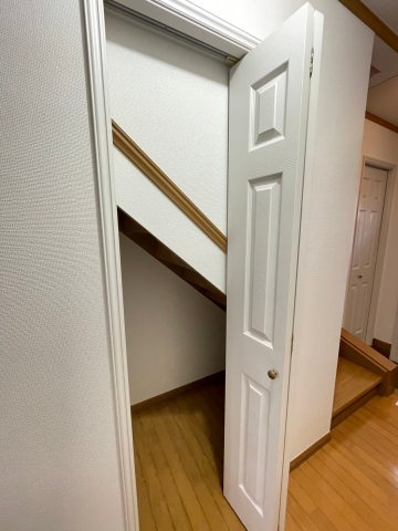湘南山手テラスハウスⅡの収納|こまごまとしたものを収納できそうですね