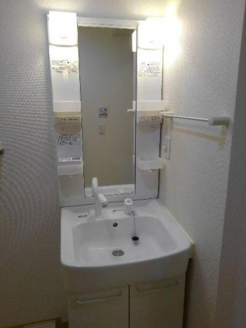 サニーヒル田戸台の洗面所|使いやすい洗面所です