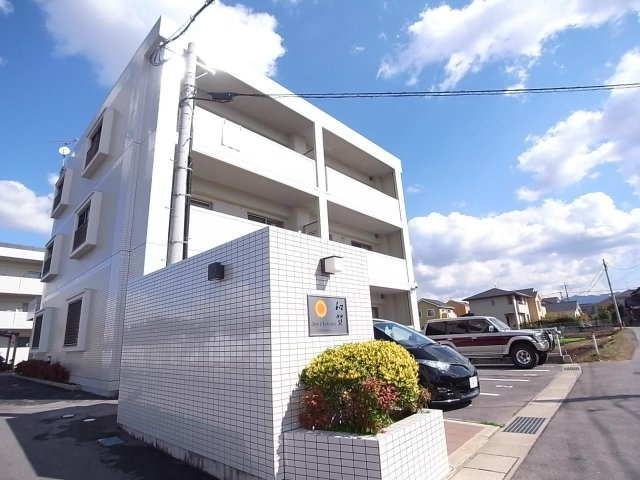 サンシャトー和賀の駐車場|駐車スペースもあります☆