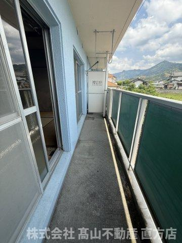 直方市大字頓野の賃貸マンションのバルコニー