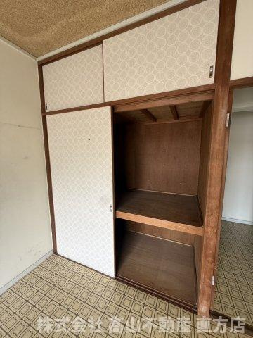 直方市大字頓野の賃貸マンションの収納