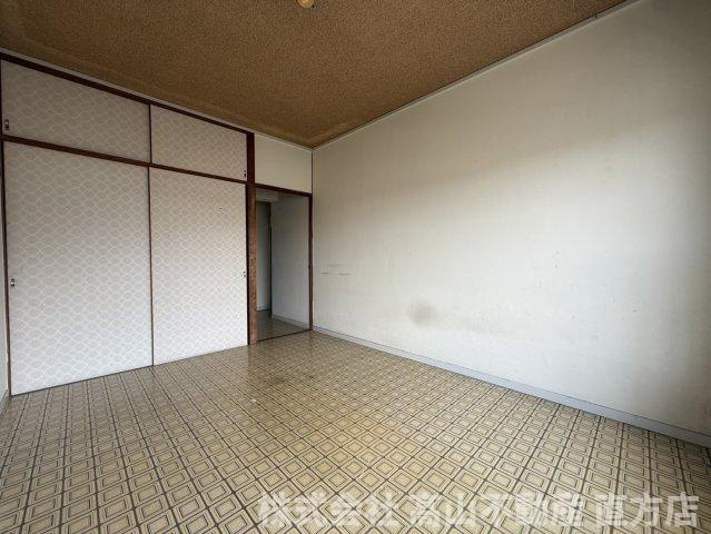 直方市大字頓野の賃貸マンションの洋室
