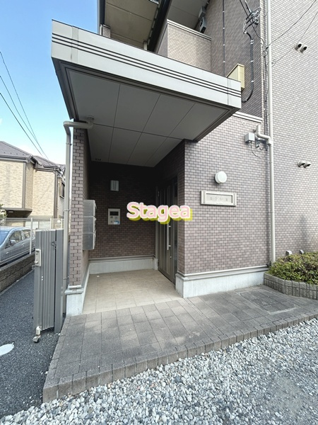 ルフレSのエントランス