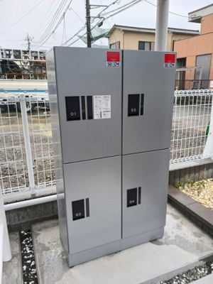 【設備】 | ファンシー・ココ | 宅配BOXです