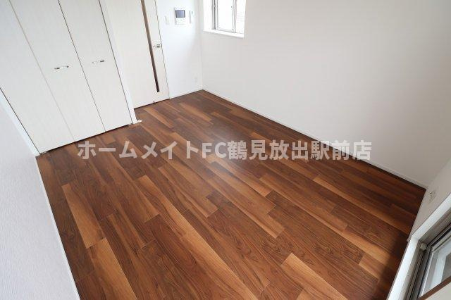 大阪市鶴見区放出東３丁目の賃貸マンションの洋室