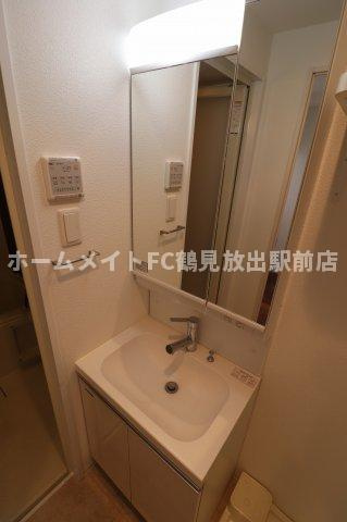 大阪市鶴見区放出東３丁目の賃貸マンションの独立洗面台