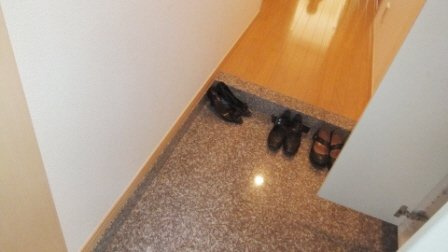 セントヒルズ西船橋の玄関|たっぷり靴が置けます