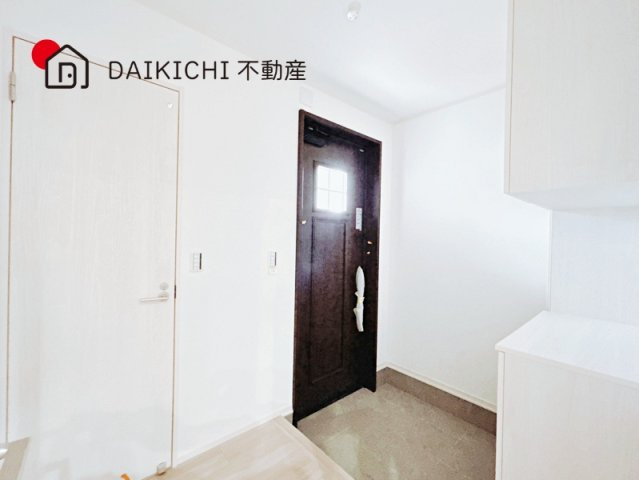 【玄関】 | 加須市北下新井8区画　新築戸建　全8棟　5号棟