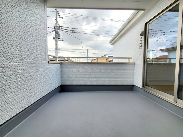 八潮市　八潮7丁目　新築戸建　全5棟のバルコニー|施工例です
