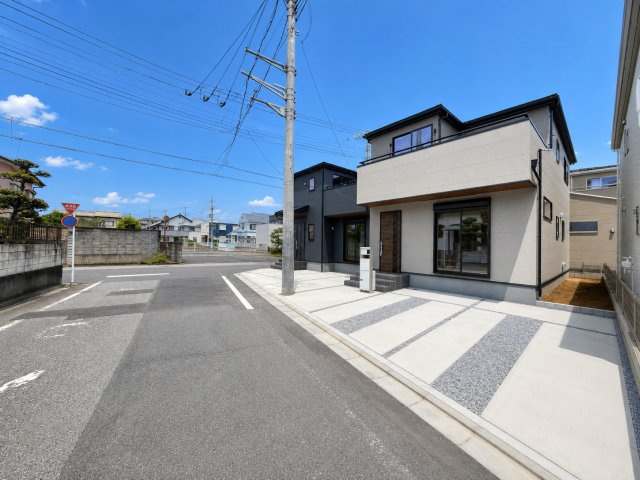 八潮市　八潮7丁目　新築戸建　全5棟の前面道路含む現地写真|前面道路含む現地写真です
