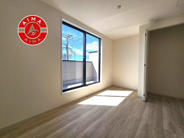 福岡市西区横浜1丁目第6-3棟（2号棟）　の内観：施工例|穏やかな光が差し込む室内には、穏やかな時間が流れます。
