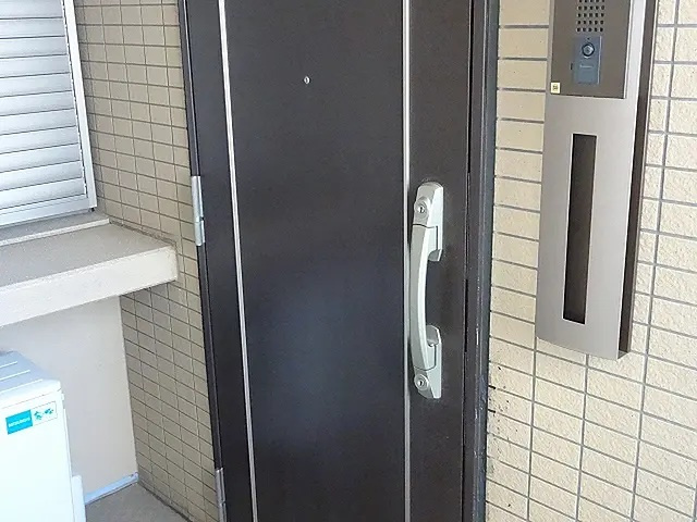 パークホームズ御器所の玄関