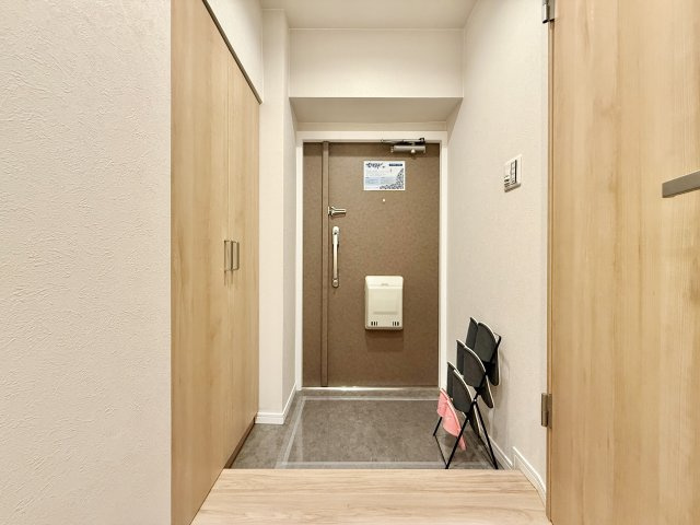 天白第四住宅６号棟の玄関