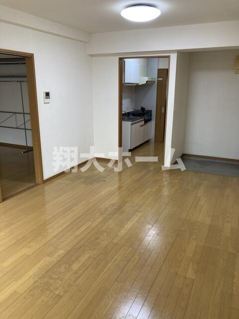 墨田区緑３丁目の賃貸マンションの居間・リビング