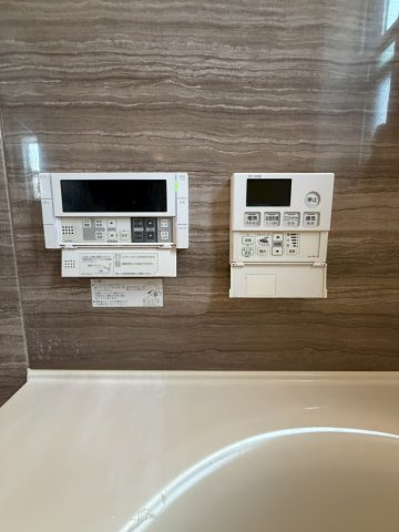 旭区今市１丁目中古戸建の発電・温水設備|帰宅時間がバラバラでも、いつでも暖かいお風呂に入れる追い焚き機能完備。
ミストサウナも使えて家でのリラックスタイムが充実します。