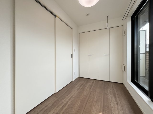 【寝室】