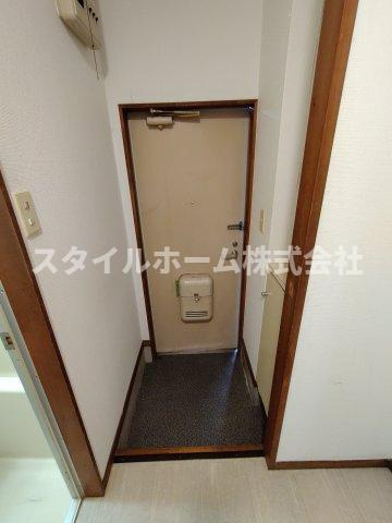 スリーエム白鳥の玄関