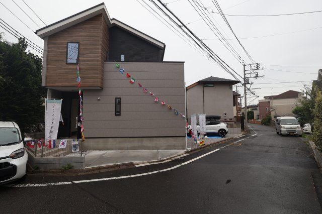 《仲介手数料無料》西東京市芝久保町１丁目23-19新築一戸建てケイアイグレイスの外観