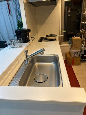 アンビシャス小岩のキッチン|広々していて調理もしやすいです