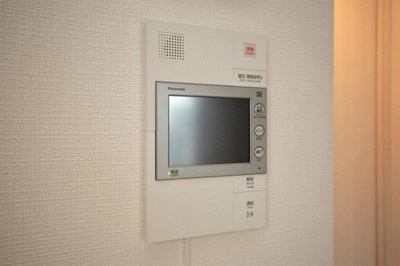 【セキュリティ】 | ソルテラス阿波座ウィズ | モニター付きインターホンです