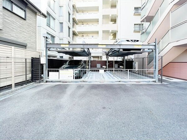 S-FORT浄心の駐車場