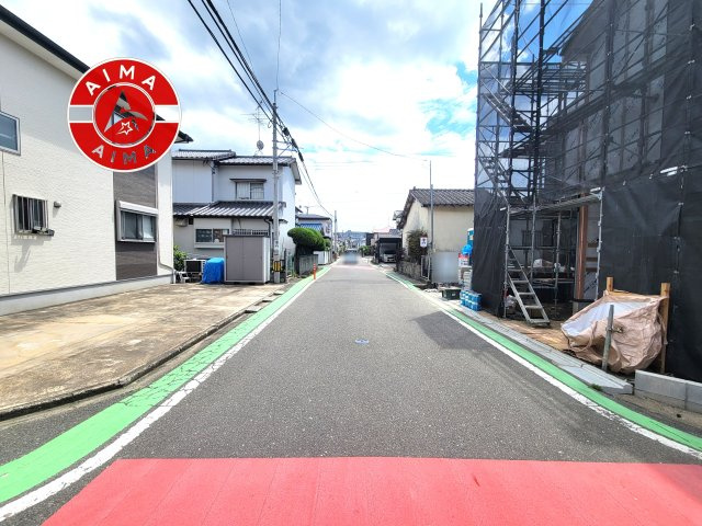 糟屋郡新宮町夜臼3丁目第2-1棟（1号棟）　の前面道路含む現地写真|前面道路です。