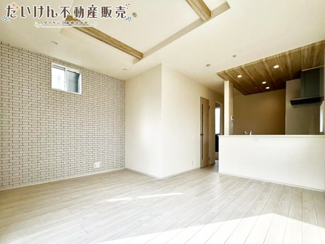 加古川市加古川町北在家　　JR「加古川駅」徒歩18分の居間・リビング