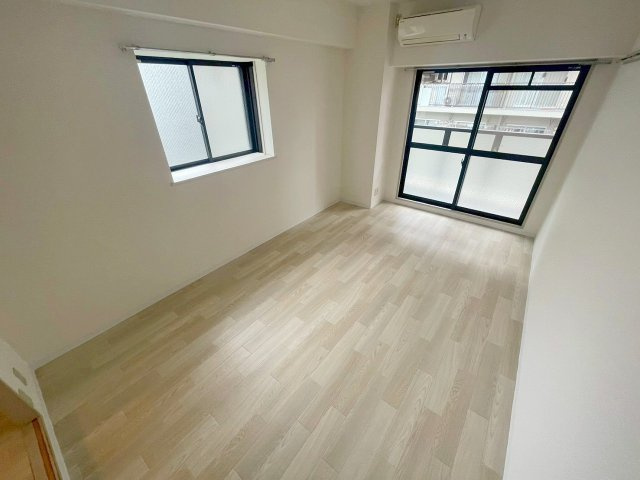 ジュネスドゥ新大阪の寝室