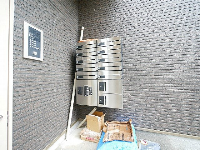 ジーメゾン奈良大森カルムのその他共用部分|宅配ボックスです