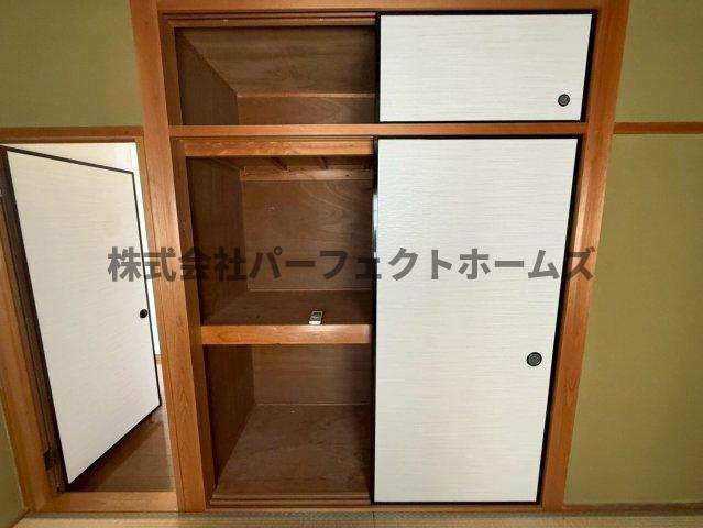 招提南町1丁目戸建　賃貸の収納|小物を収納するのに便利です