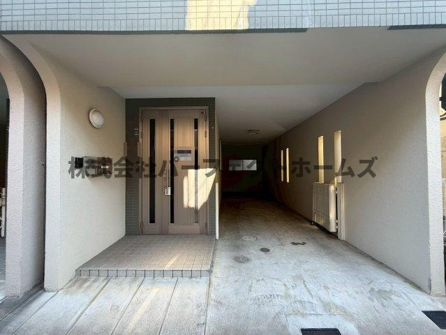 招提南町1丁目戸建　賃貸の駐車場|駐車場完備です