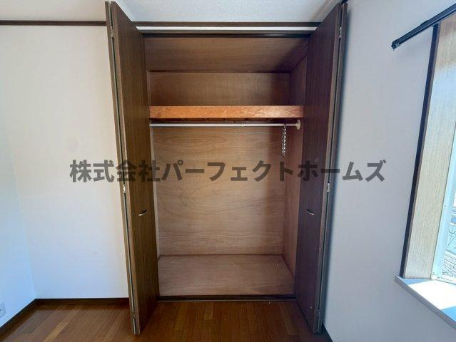 招提南町1丁目戸建　賃貸の収納|たっぷりとした収納スペースです