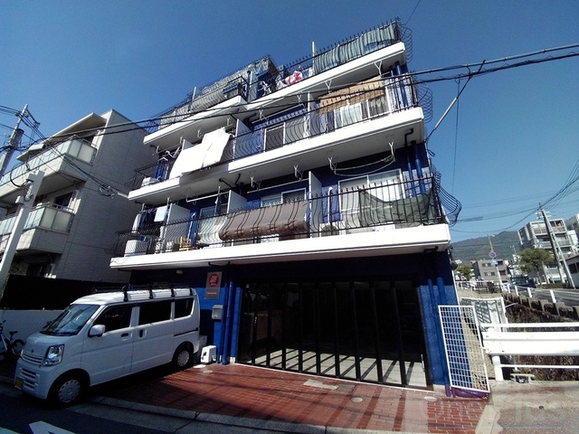 シャルマン六甲の外観