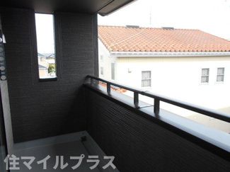 【バルコニー】 | 郡山市安積町南長久保1丁目新築一戸建て3棟 | 開放的で明るい空間を演出してくれるバルコニーです