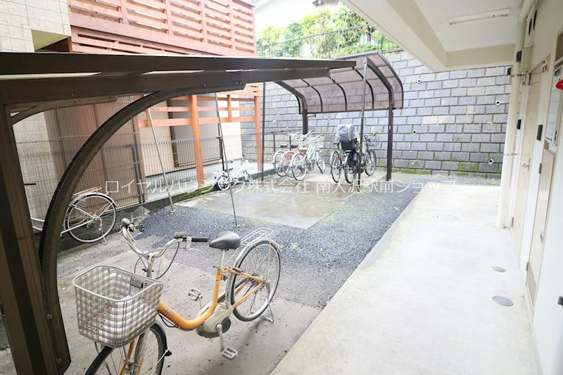 屋根付きの駐輪場！