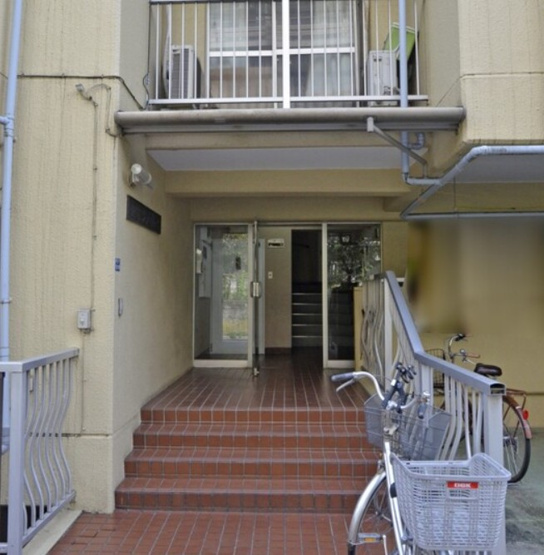 【エントランス】 | 住建第２ハイプレース | 清廉とされたエントランスになっています。