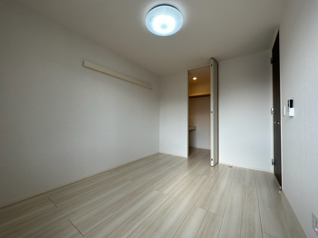 Diversita鉈屋町の寝室|※入居中の為、同タイプ別のお部屋の写真となります。201