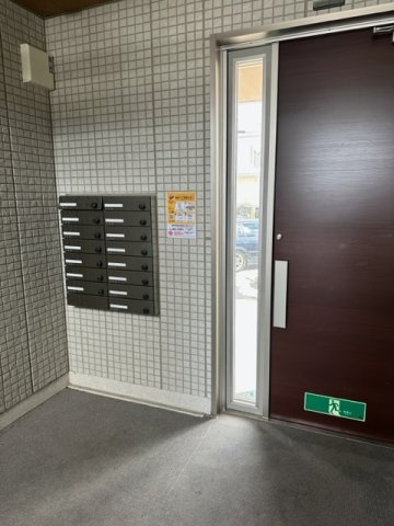 Diversita鉈屋町のエントランス|※入居中の為、同タイプ別のお部屋の写真となります。201