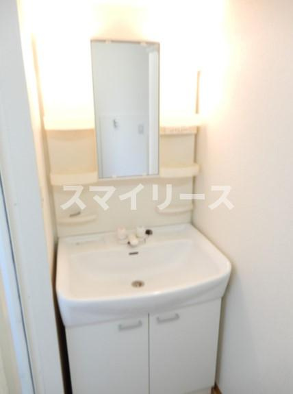 第2フジビルの独立洗面台