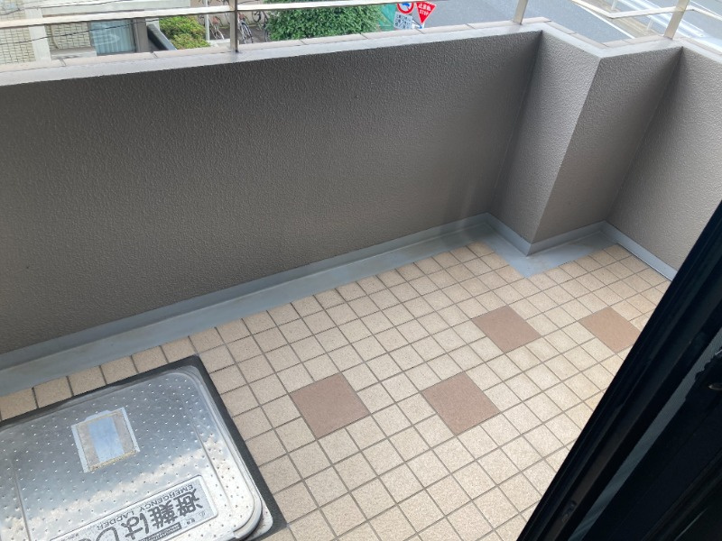 ファミールグラン田園調布のバルコニー|開放的で明るい空間を演出してくれるバルコニーです