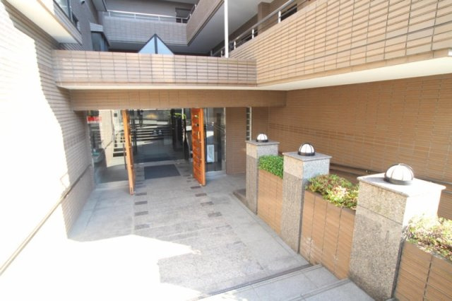 ファミールグラン田園調布のエントランス|清潔なエントランスです