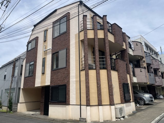 世田谷区北沢 戸建の外観|外観は落ち着いています