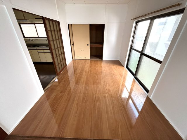 【洋室】 | 仲介手数料無料！恩田小学校に通えるリフォーム済み中古住宅　宇部市末広町9-13 | スタンダードな洋室です