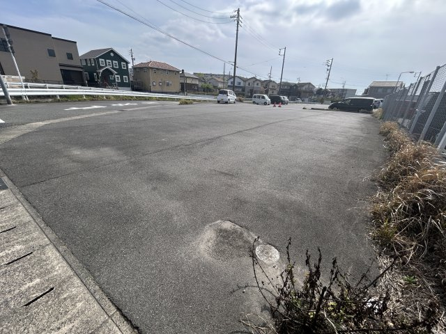 知多市岡田美里町の外観